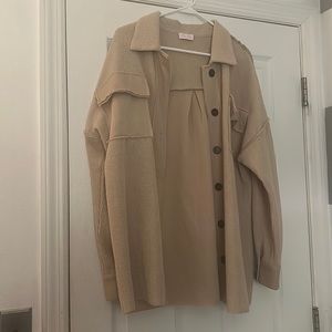 Pink Lily Beige button front women’s Shacket